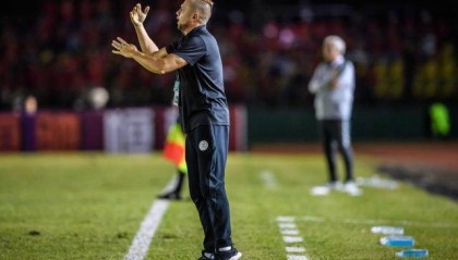 海洋之神·hy590官网-菲律宾主帅不满裁判：不职业 中国队应有一张红牌