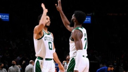 海洋之神·hy590官网-塔图姆布朗已到分手时？94岁名宿献计绿军管理层